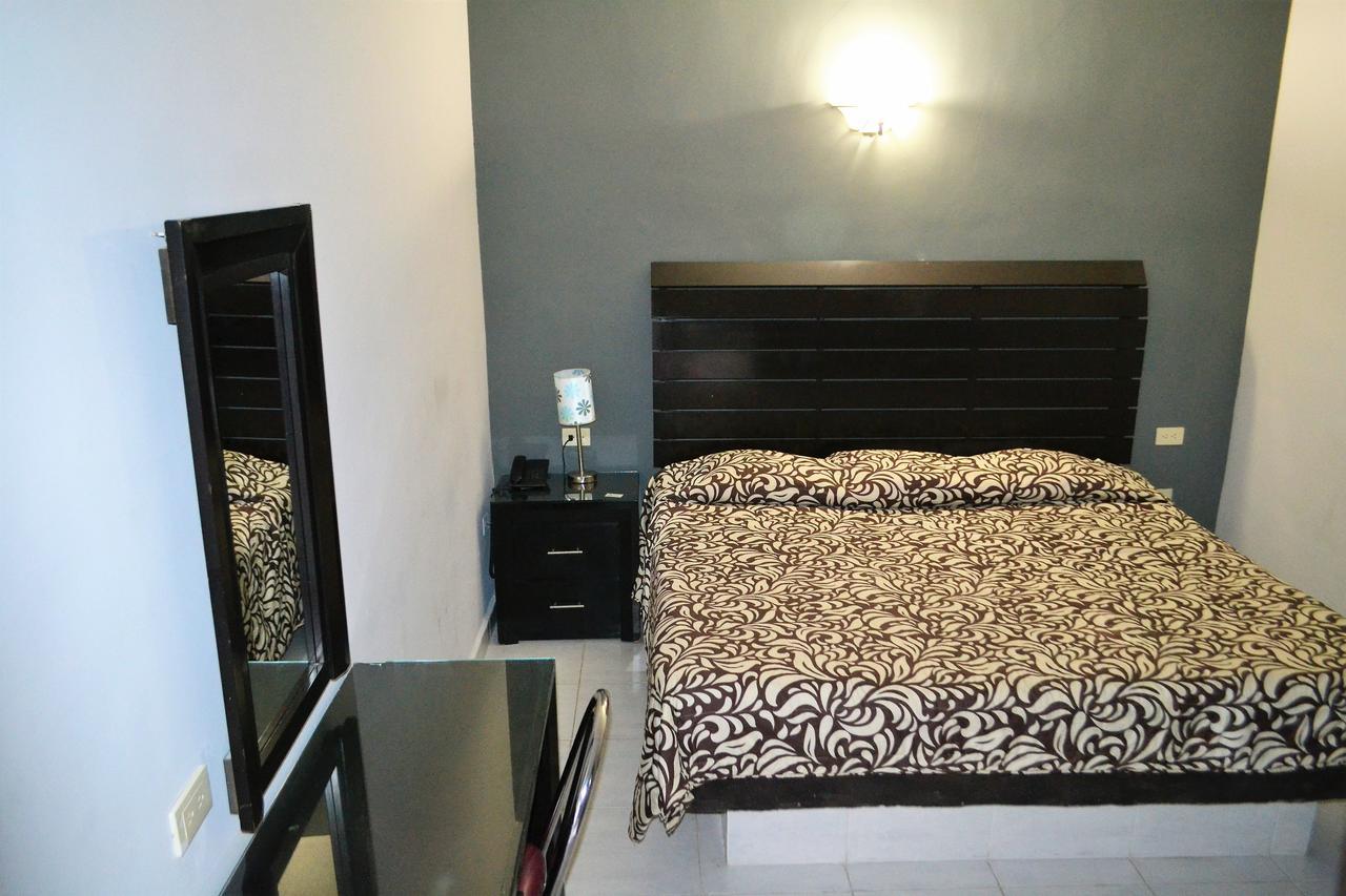 Hotel Laguna Inn Torreón Extérieur photo